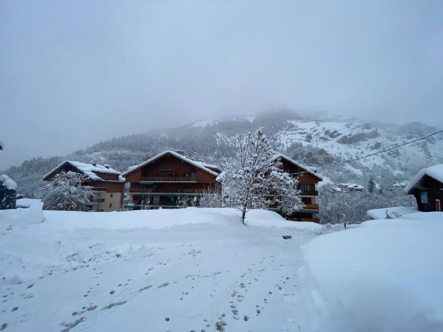 Little Canadian Lodge, Limone Limone Piemonte Luaran gambar